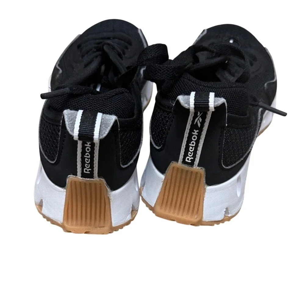 Reebok Zig Dynamica‎ Kids Sneakers Black White Gum Sole Athletic Shoes